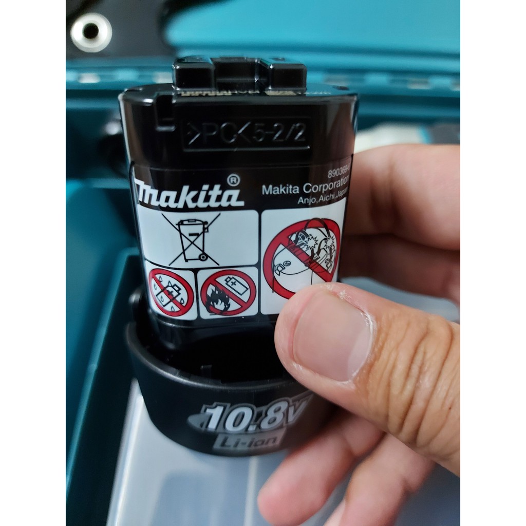 Máy bắt vít pin Makita TD090DWE 10.8V