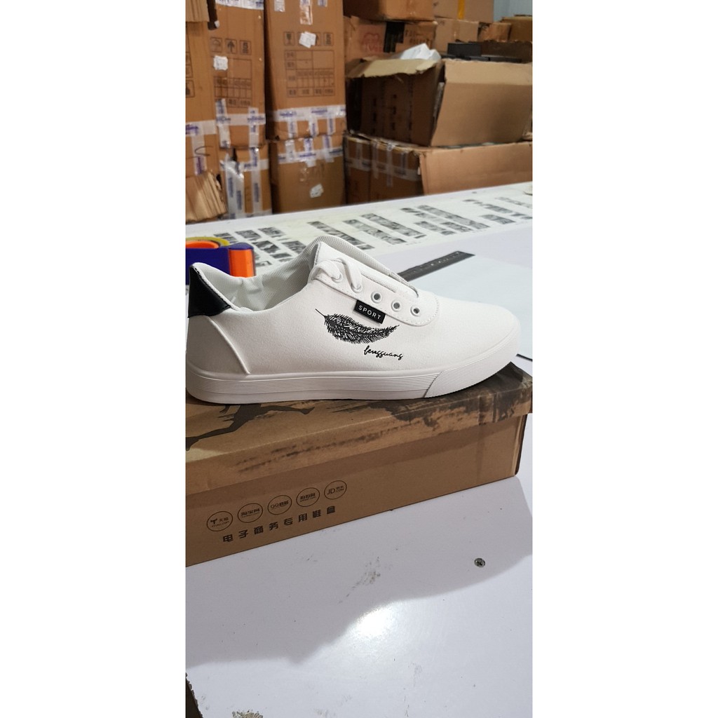 Giày Nam Dáng Hàn Phong Cách Giản Dị Nam Sinh Hot năm 2019 026 | BigBuy360 - bigbuy360.vn