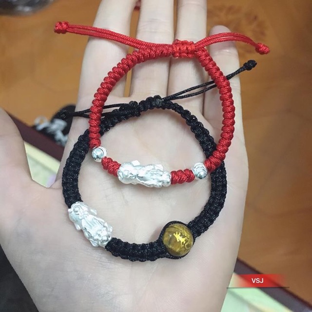 Cặp đôi lắc tết nghê phong thuỷ