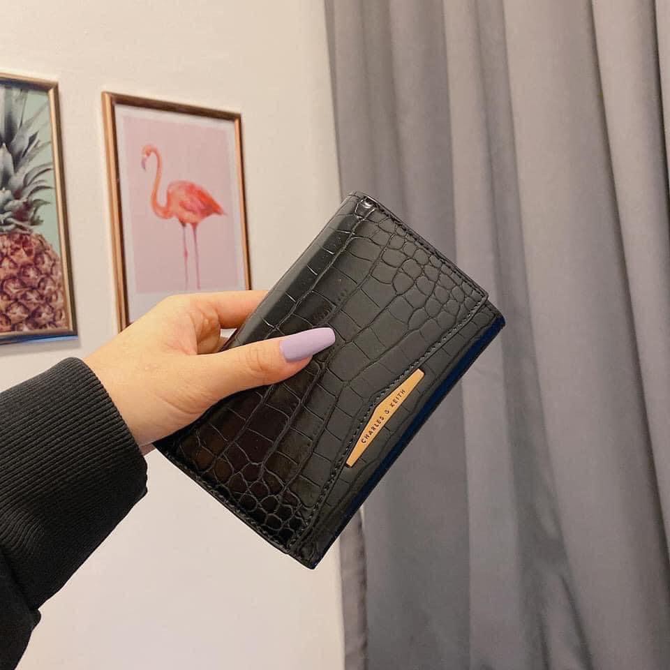 Ví vân da màu đen CnK auth full box CK6-10770221