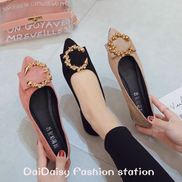 Daidaisy √♥ Giày Búp Bê Da Lộn Mũi Nhọn Phối Khóa Vuông Kim Loại Kiểu Hàn Quốc Thời Trang Xuân Thu 2022 Cho Nữ