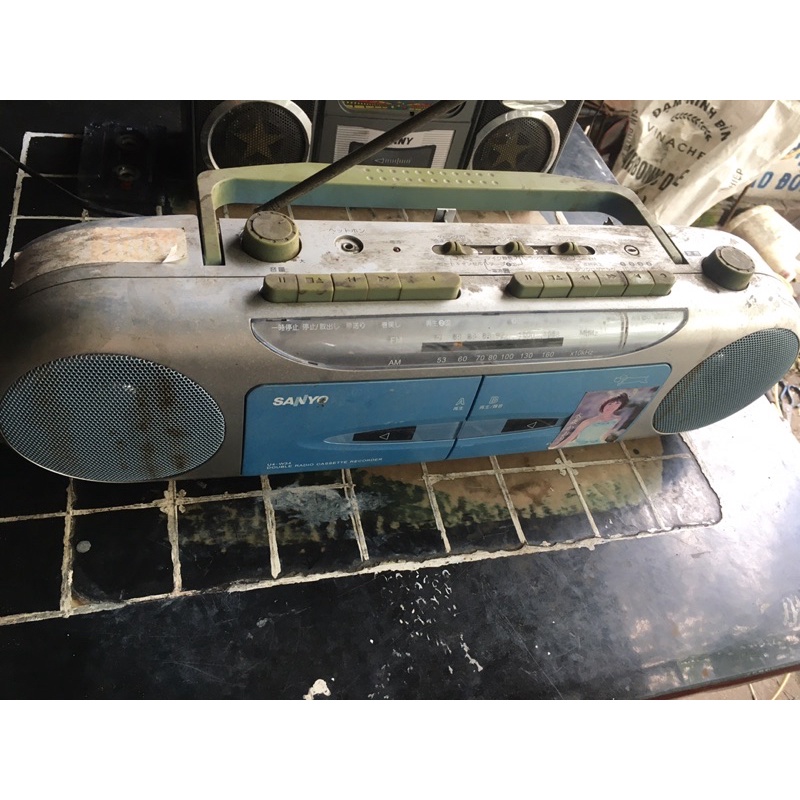 Đài SANYO 2 cửa băng