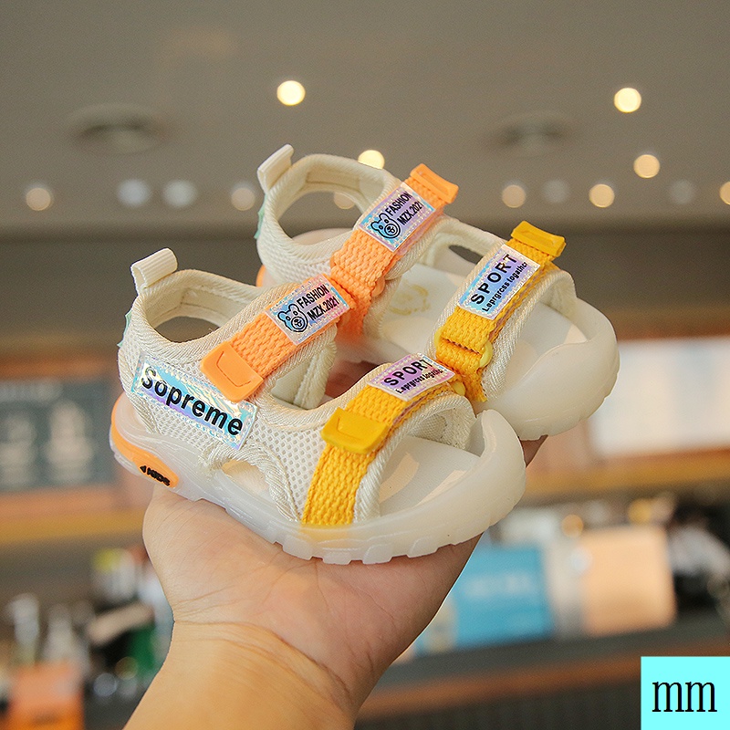 Giày sandal đế mềm chống trượt thời trang mùa hè cho bé 2021