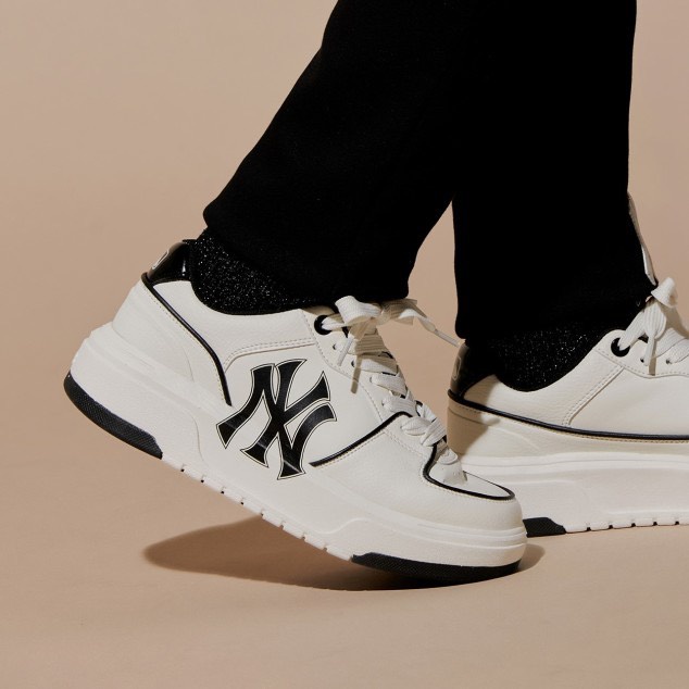 Giày Thể Thao MLB Chunky Liner New York Yankees White Black, Giày Sneaker Trắng Đen Tăng Chiều Cao Full Box Bill