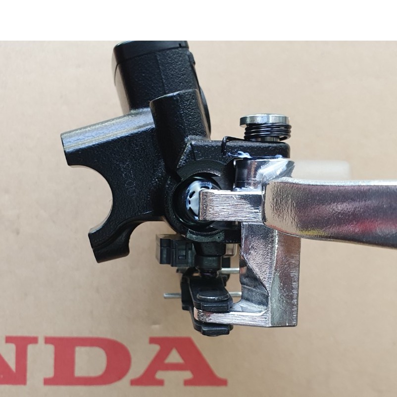 CỤM TAY DẦU PHẢI HONDA AIR BLADE 125