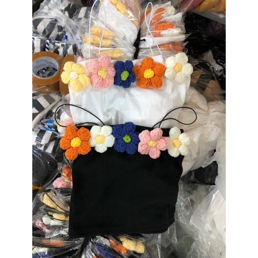 Áo Croptop 2 Dây Đính Hoa Siêu Cute
