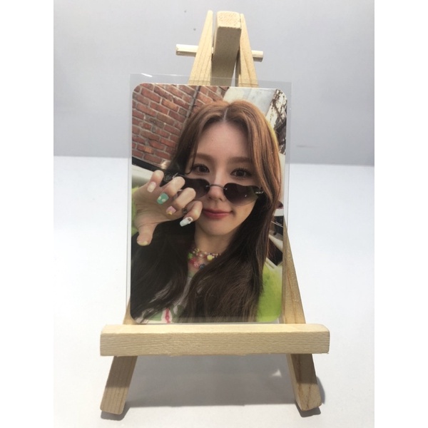 I-dle Miyeon solo photocard