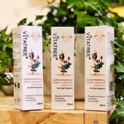 Xịt keo ong Vitatree