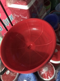Lồng bàn nhựa