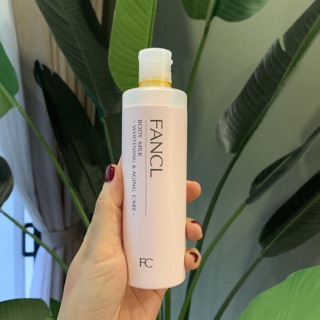 Sữa dưỡng thể trắng da hiệu quả Nhật Bản -  Fancl
