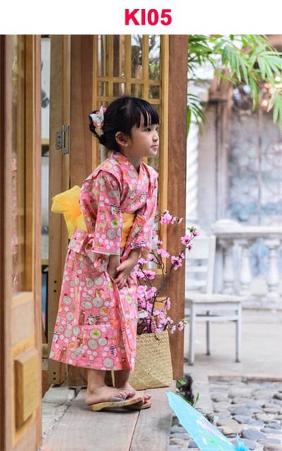 Kimono cách tân cho bé