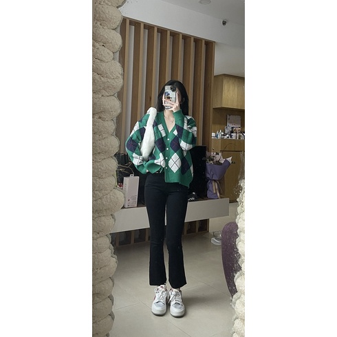 Quần đen ống loe cạp cao tôn dáng (Sẵn) | BigBuy360 - bigbuy360.vn