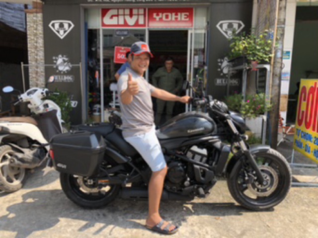 THÙNG HÔNG GIVI E22N