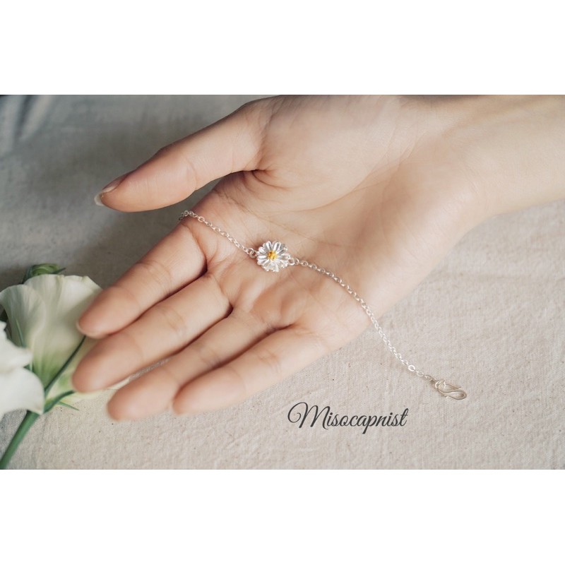 Lắc tay charm hoa cúc nhí
