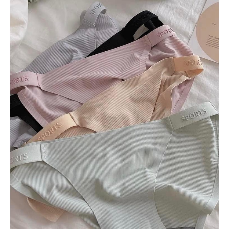 Quần lót đúc xu