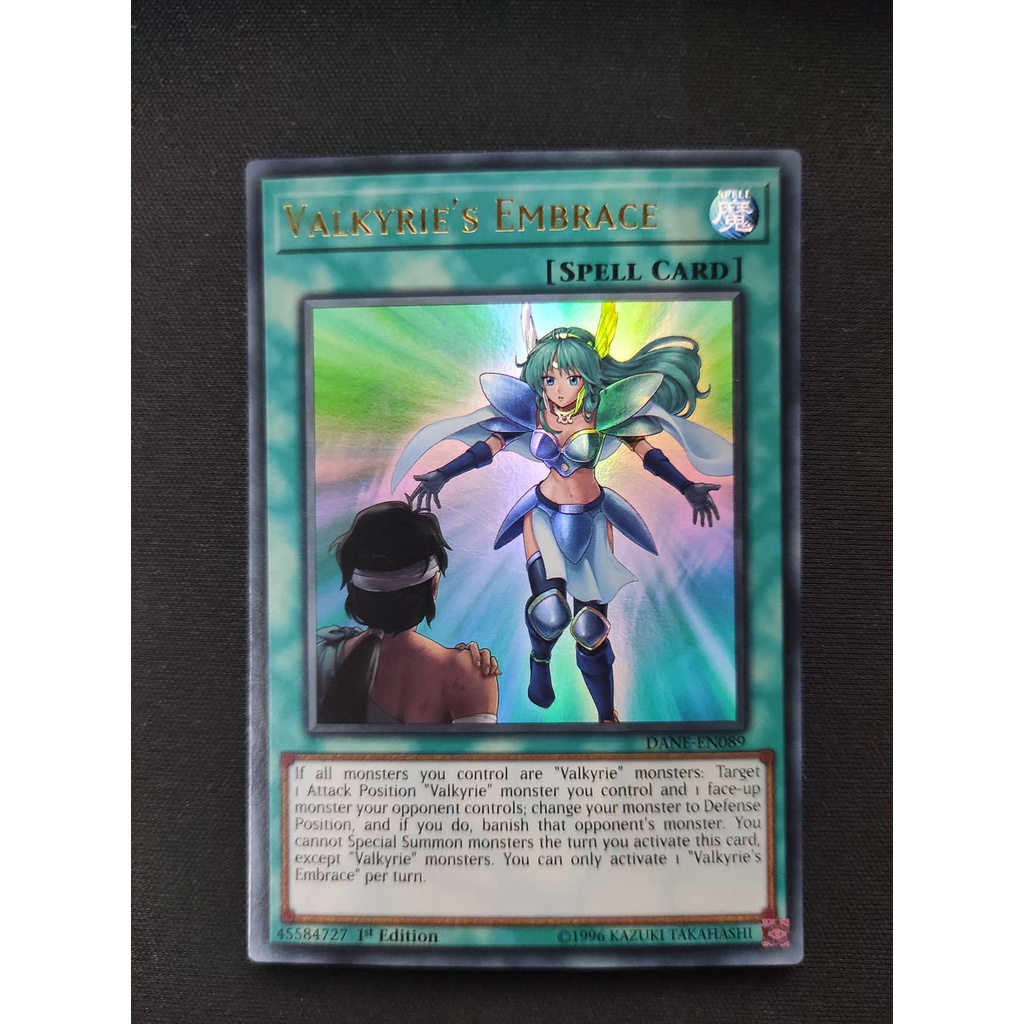 1 lá thẻ bài Valkyrie's Embrace - DANE-EN089 - Ultra Rare