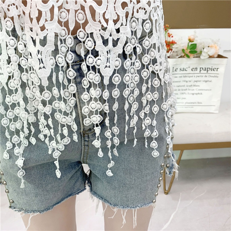 Áo Kiểu Nữ Cộc Tay Cổ Chữ V Phối Ren Hoa Thời Trang