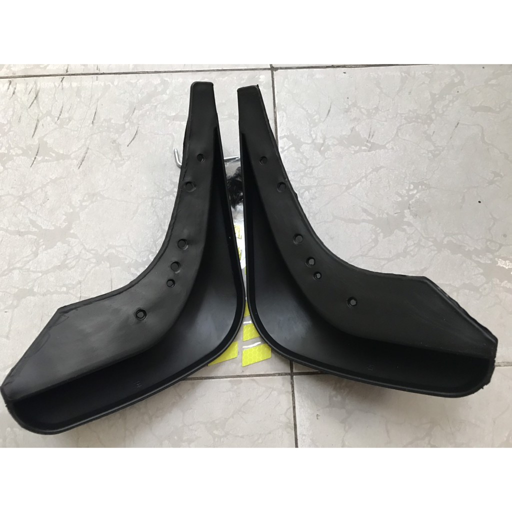 Bộ chắn bùn bánh xe Ford Focus