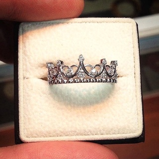Nhẫn hình vương miện đính đá zircon