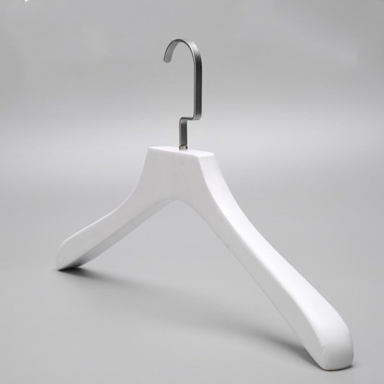 Móc vest gỗ trắng sơn xước 42cm (1 móc)