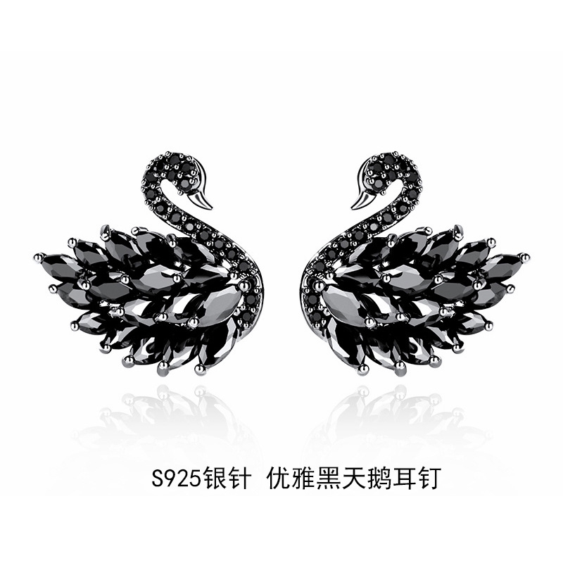 Bông tai đính đá thiết kế sang trọng cho nữ