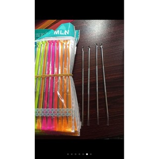 Que nặn mụn 2 đầu