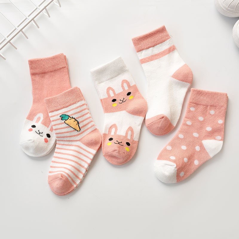 Quà tặng 1 đôi vớ xinh xắn cho bé yêu