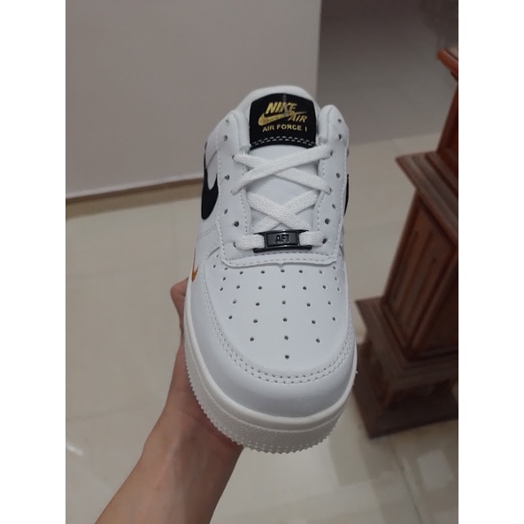 Giày thể thao nam  Giày thể thao nữ AF1 trắng logo vàng đen cao cấp Full Box