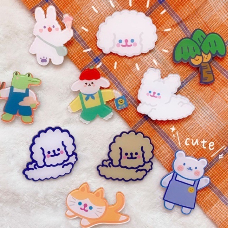 Ghim cài trang trí túi và trang phục bằng acrylic họa tiết hoạt hình đáng yêu