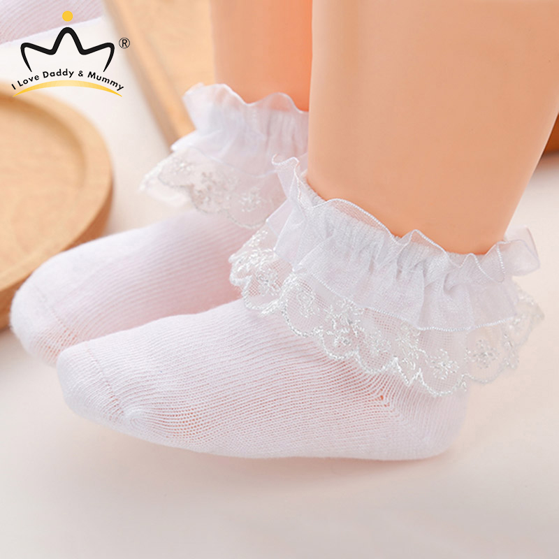 Tất kiểu công chúa phối ren xinh xắn cho bé gái từ 0-3 tuổi