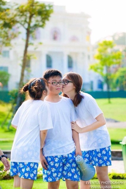 Áo phông trắng Hà Nôi