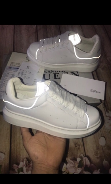 (Ảnh-Video) Giày thể thao Nam,Nữ MC-1:1 phản quang siêu cấp tặng hộp+Nước lau +Hộp+phụ kiện | BigBuy360 - bigbuy360.vn