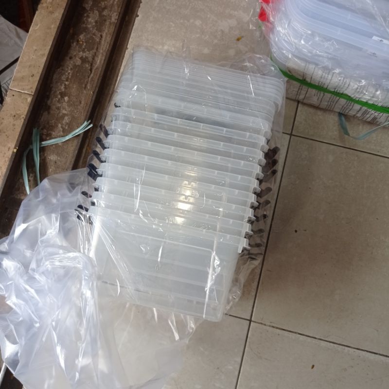 Hộp đa năng trong suốt
