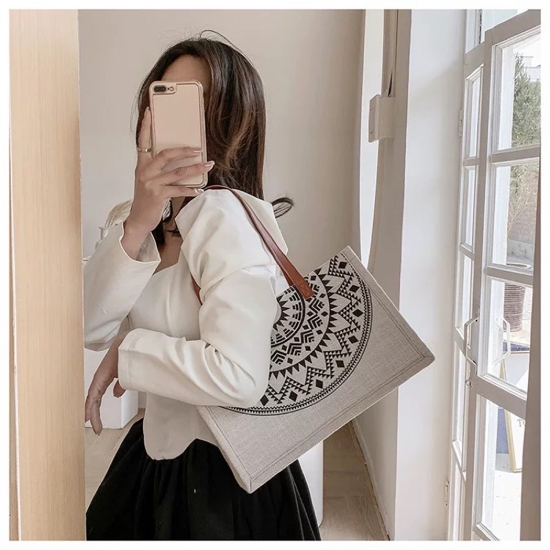 Túi Cói Hello Weekend, Hoa Văn Cao Cấp