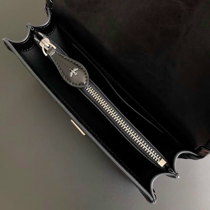 Túi Pink.Ko khoá đen