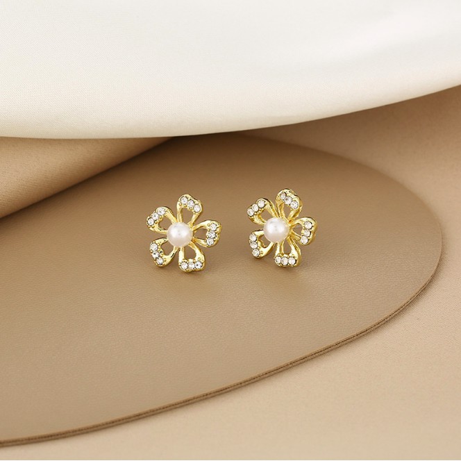 Bông tai nữ Hàn Quốc màu bạc đẹp nhỏ nhắn xinh