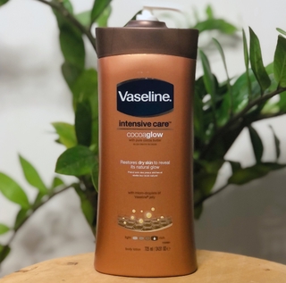 Sữa dưỡng thể Vaseline Intensive Care Cocoaglow 725ml - trắng da dưỡng ẩm (Nâu)