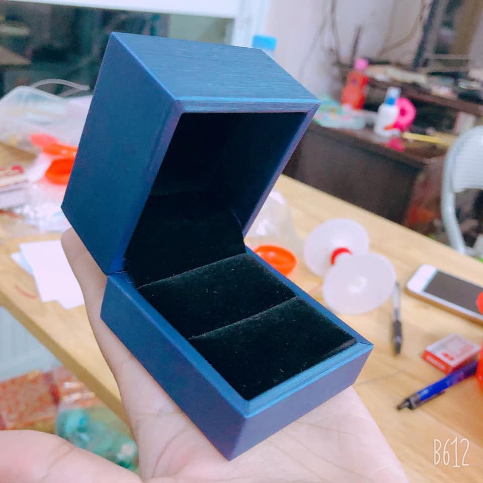 HỘP LỤA CAO CÂP KÍCH THƯỚC 6*6 CM - Bibi silver - BBS