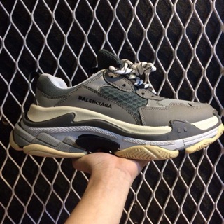 Giày BALENCIGAGA TRIPLE S [ full box, tag, giấy gói, túi vải]