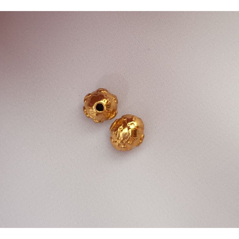 Bi khắc chú Ommani hình búp sen 6li làm vòng