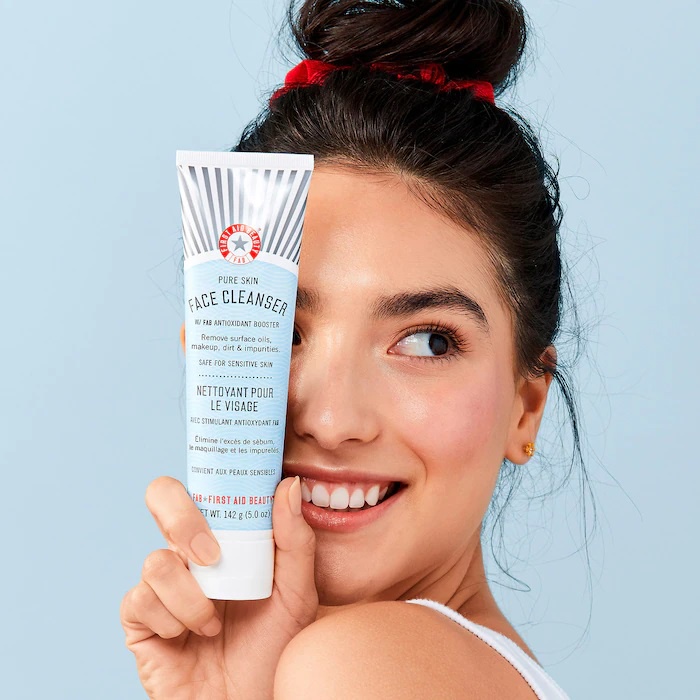 FIRST AID BEAUTY ? Sữa rửa mặt cho da nhạy cảm FAB Pure Skin Face Cleanser  - Sữa rửa mặt | TheFaceHolic.com