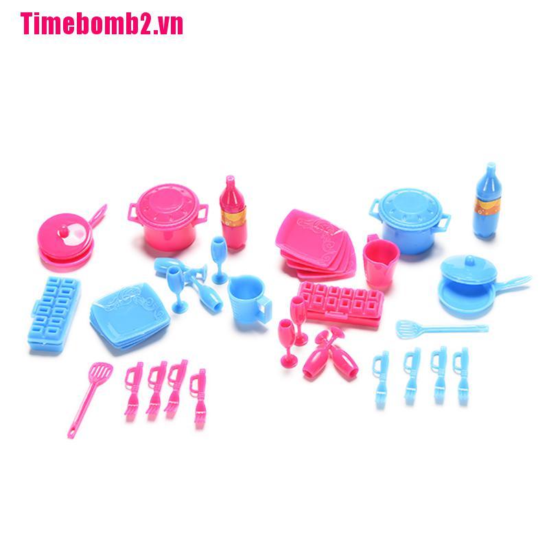 Bộ 18 Dụng Cụ Nhà Bếp Mini Màu Sắc Ngẫu Nhiên Cho Búp Bê