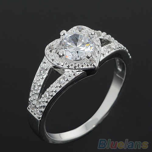 Nhẫn Cưới Bạc Hình Trái Tim Đính Pha Lê Size 8