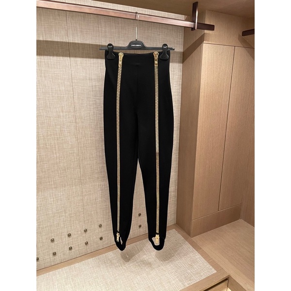Quần legging đạp gót hai hàng khoá ánh kim thương hiệu D&G cao cấp