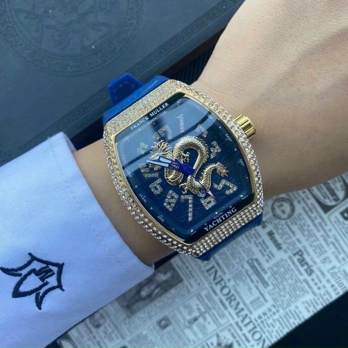 Đồng hồ nam Franck muller thể thao đính đá cao cấp tặng hộp và vòng tay DH402