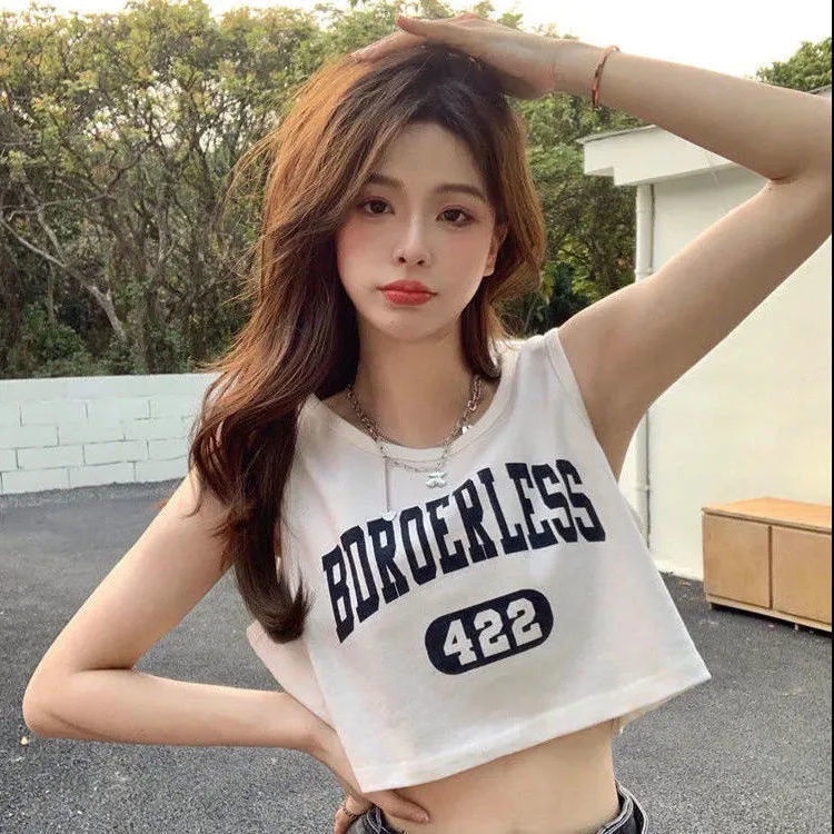 Áo croptop IELGY không tay in chữ thời trang hè cho nữ