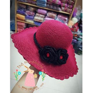 Nón rộng vành đi biển