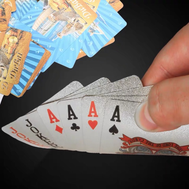 BỘ BÀI POKER NHỰA PVC NHŨ BẠC CHỐNG THẤM NƯỚC