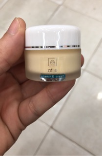 KEM DƯỠNG DA ATLIE VITAMIN E CREAM