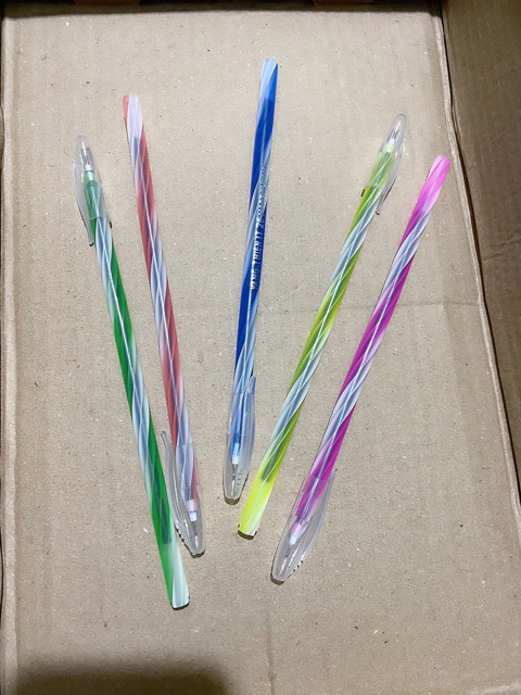 Hộp 20 cây bút bi nến